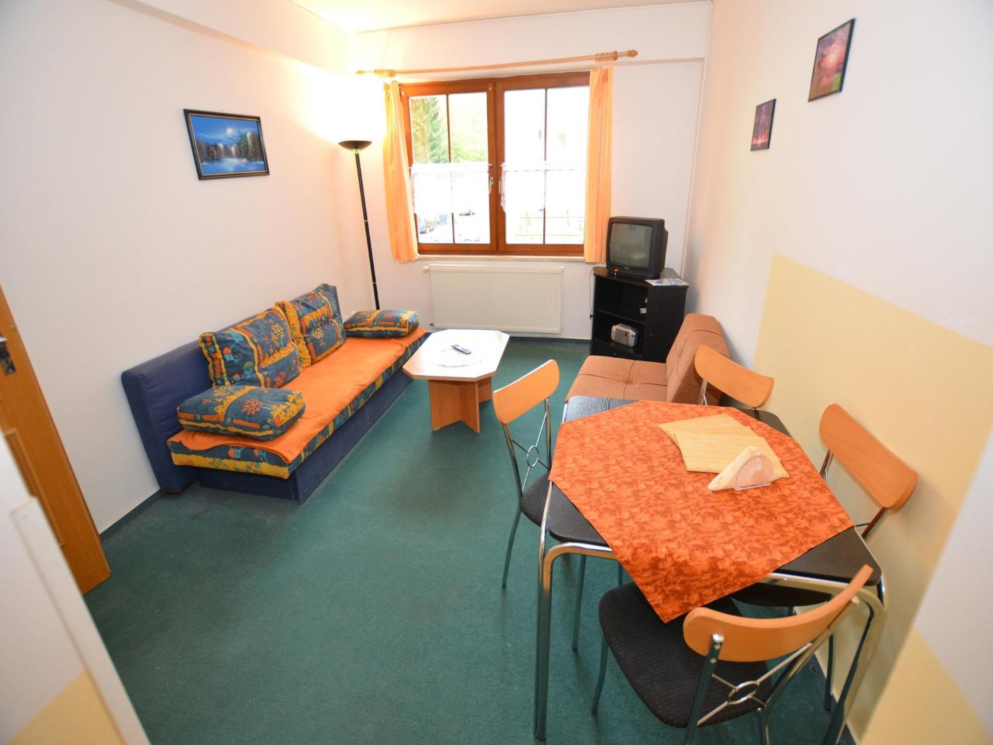 Snug Apartment In Jachymov Near Ski Area エクステリア 写真