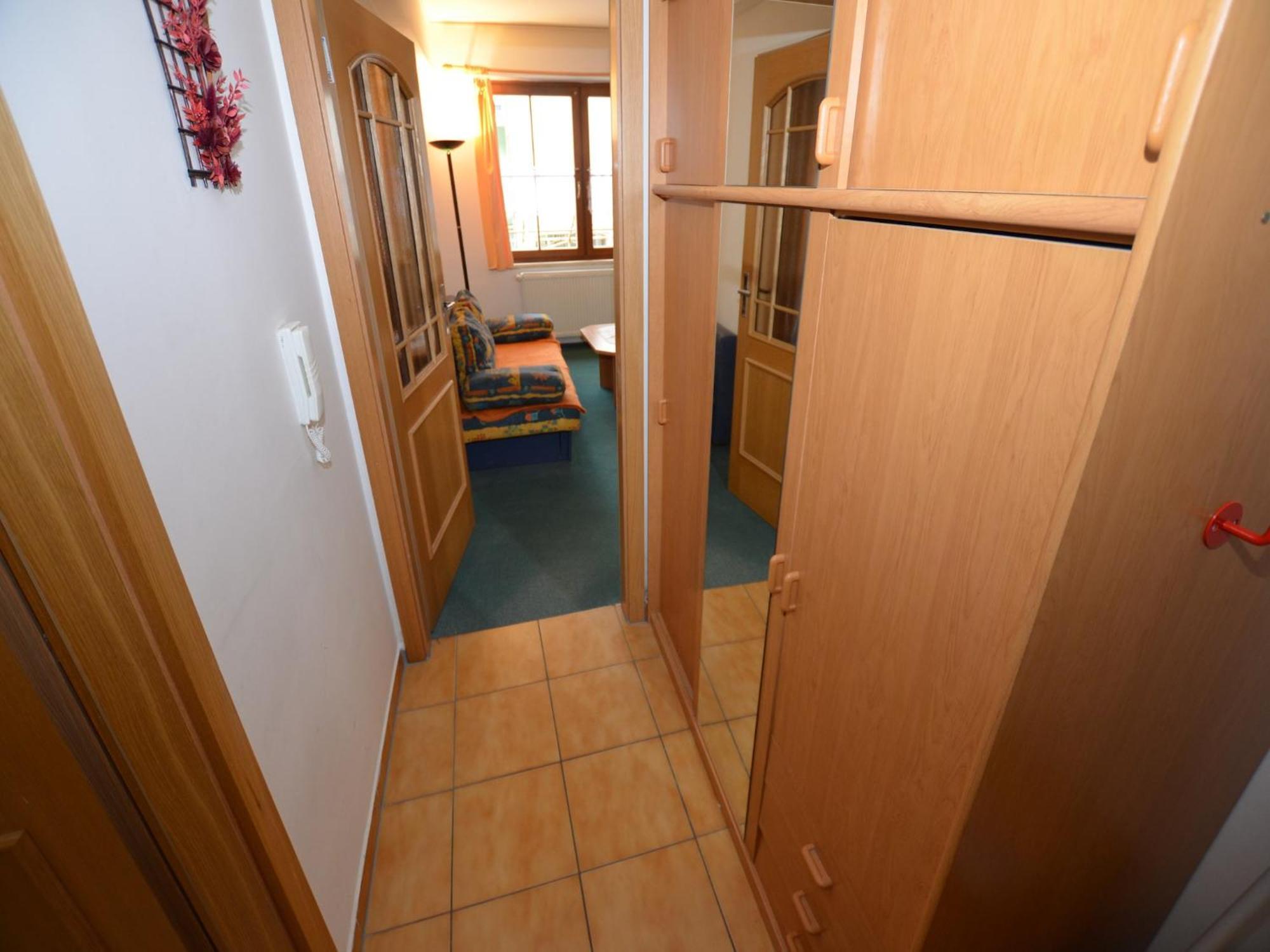 Snug Apartment In Jachymov Near Ski Area エクステリア 写真