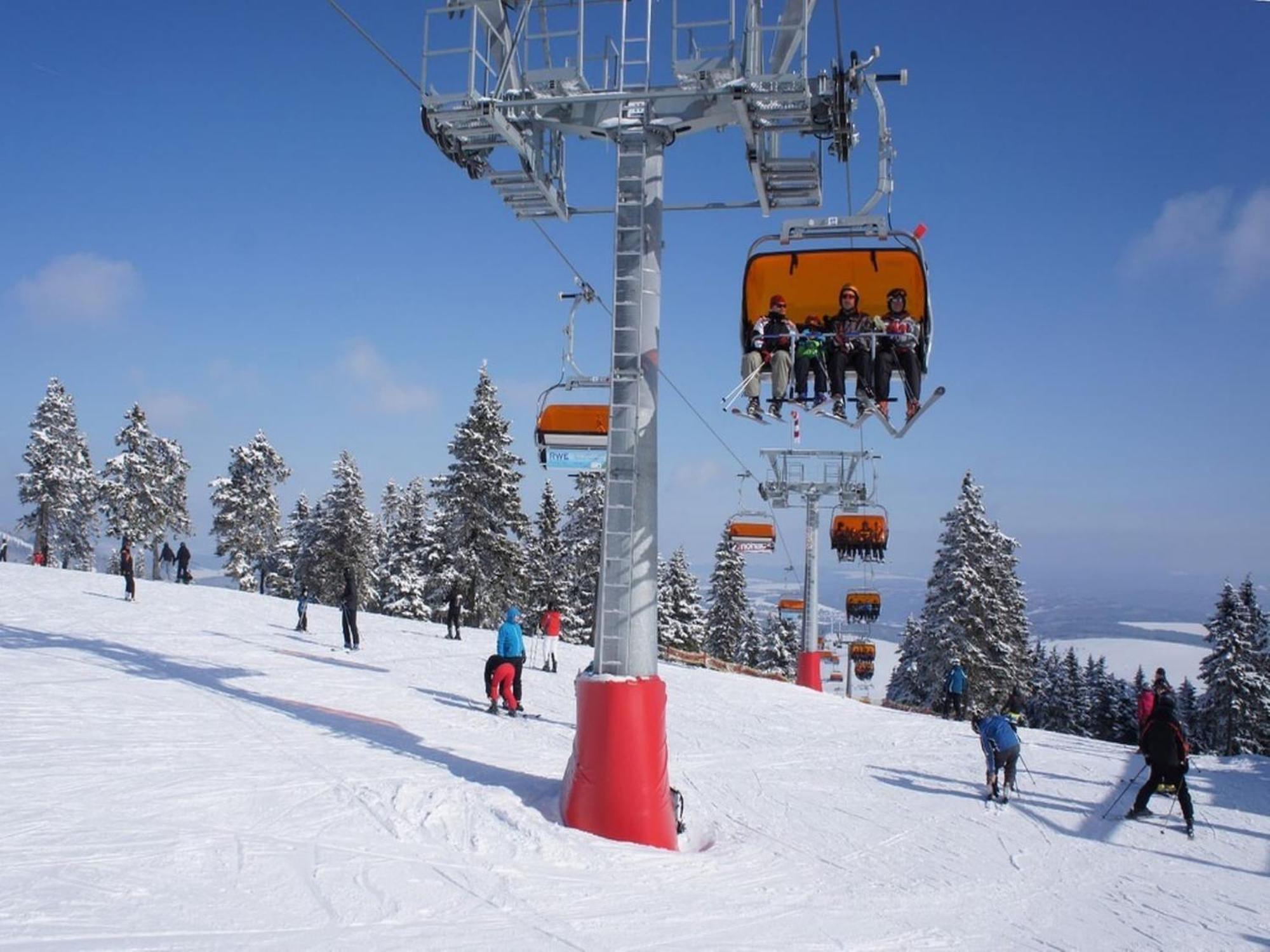 Snug Apartment In Jachymov Near Ski Area エクステリア 写真