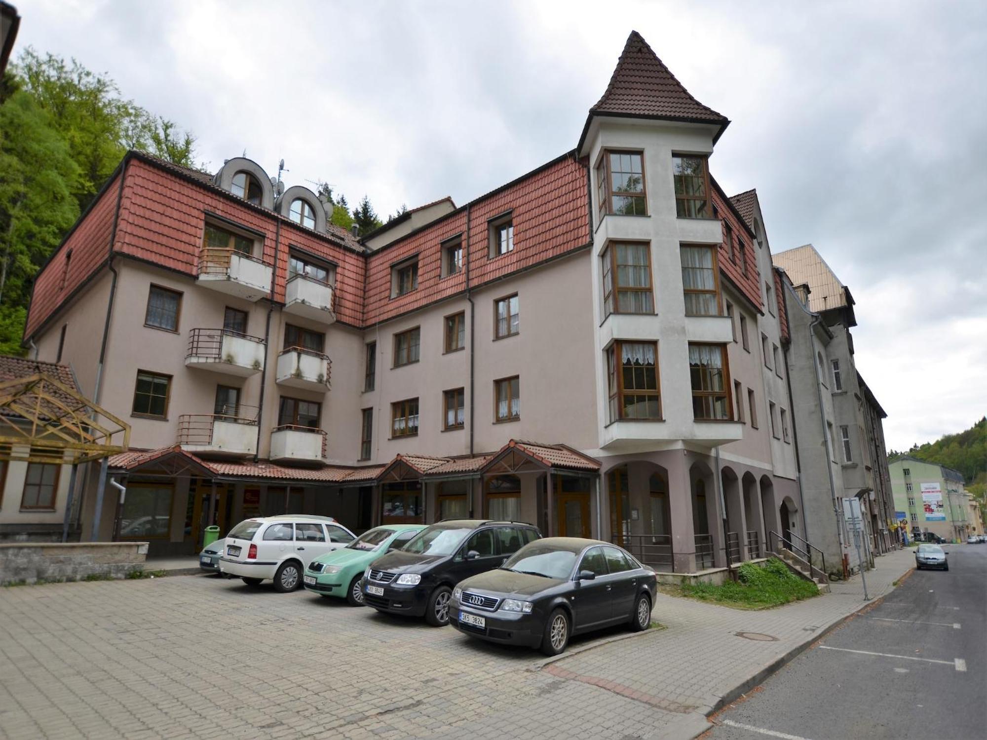 Snug Apartment In Jachymov Near Ski Area エクステリア 写真